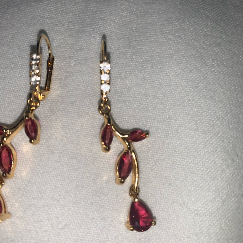 Earings - Picture 6 of 6